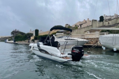 Hire Motorboat BENETEAU Flyer 7.7 SUNdeck Cogolin