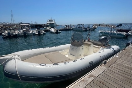 Hire Motorboat Capelli Capelli Tempest 650 Les Issambres