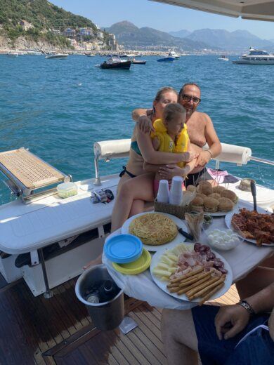 Salerno Motorboat Tornado 38 alt tag text