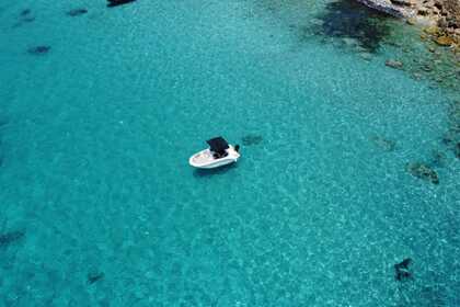 Hire Boat without licence  Bayliner Element M15 Mallorca
