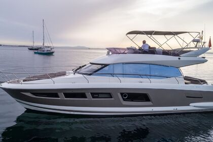 Noleggio Barca a motore Prestige yacht Prestige 500 Antibes