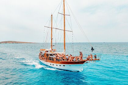 Charter Sailboat Turkish Gulet 21m Saint Julian's