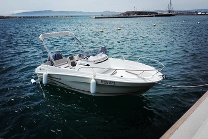 Rental Motorboat JEANNEAU CAP CAMARAT 5.5 2021 L'Estartit