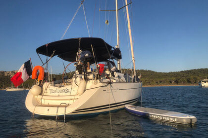 Rental Sailboat Jeanneau Sun Odyssey 36i Performance La Seyne-sur-Mer