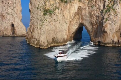 Rental Motorboat Gozzo Mimi Libeccio 32WA Amalfi