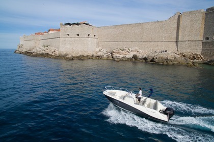 Charter Motorboat QUICKSILVER Activ 675 Open Dubrovnik