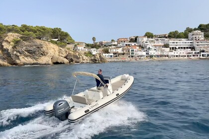 Alquiler Neumática Lomac Nautica 600 In Calella de Palafrugell