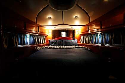 Rental Motor yacht Azimut Azimut 68 Dubai