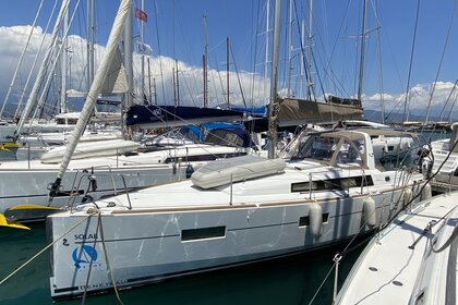 Hire Sailboat Bénéteau Oceanis 38 - 3 cab. Fethiye