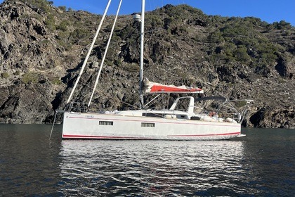 Charter Sailboat Beneteau Oceanis 38.1 L'Escala