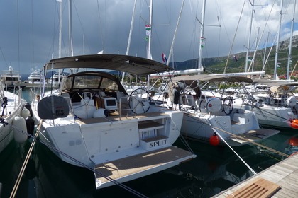 Rental Sailboat JEANNEAU 389 Kaštel Gomilica