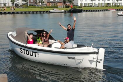 Verhuur Motorboot Stout 650 Harderwijk