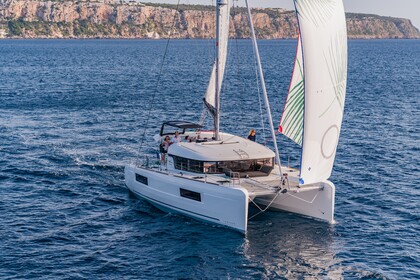 Hire Catamaran  Lagoon 40 Rogoznica