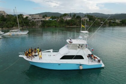 Rental Motorboat Hatteras 55’ Convertible Sportfish Ocho Rios
