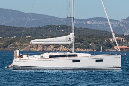 Location Voilier Beneteau Oceanis 38.1 Marina Di Portorosa