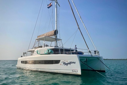 Rental Catamaran Bali - Catana 4.8 Belize