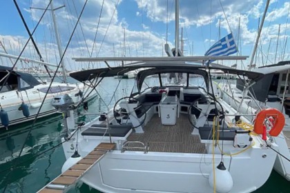 Charter Sailboat Bénéteau Oceanis 51.1 - 5 + 1 cab. Alimos