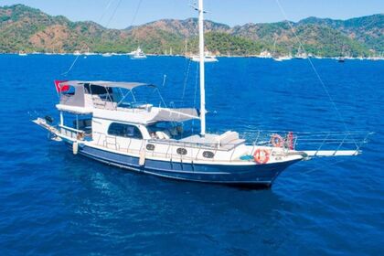 Hyra båt Guletbåt Custom Ketch Göcek