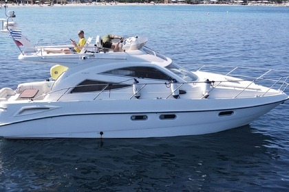 Aluguel Lancha Sealine F34 Pefkochori