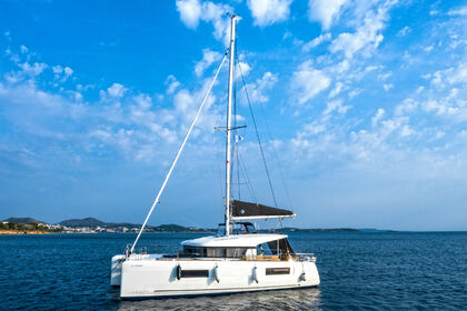 Hire Catamaran LAGOON 40 Corfu
