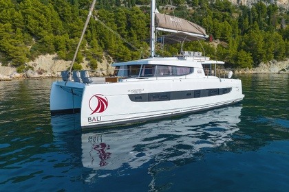 Location Catamaran Catana Bali 4.8 - 5 + 2 cab Kaštela