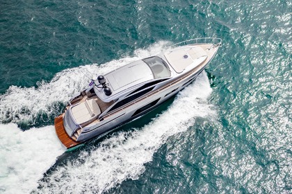 Location Yacht à moteur Pershing 6X Castellammare di Stabia