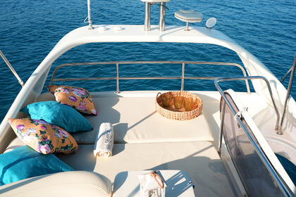Charter Motor yacht Rodman 38 Latsi