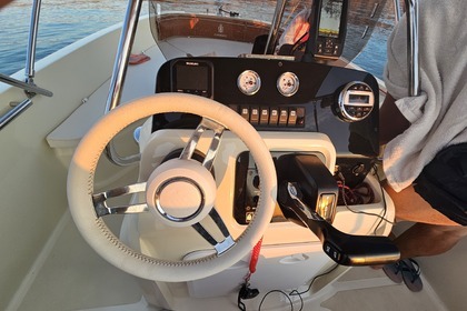 Charter Motorboat Capoforte Invictus fx190 Xàbia