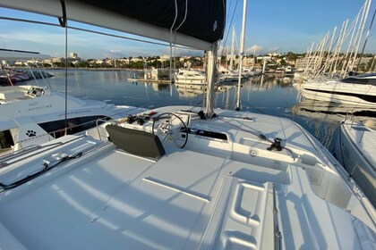 Charter Catamaran LAGOON 46 Saint-Raphaël