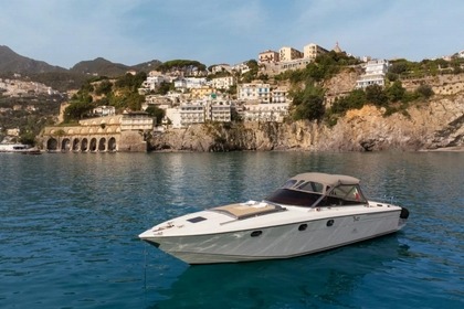 Hire Motorboat Baia 40 Salerno