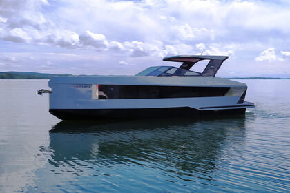 Hire Motorboat Futuro RX30 Berlin