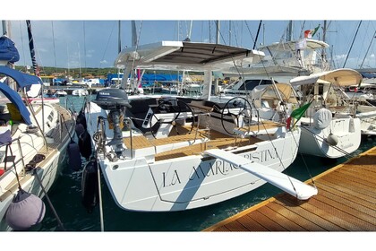 Charter Sailboat  Hanse 460 - 4 cabine - 2 bagni - 8 posti letto Castiglioncello