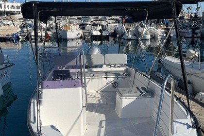 Charter Motorboat Grand 3 Grand Alicante