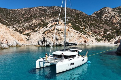 Charter Catamaran Lagoon Lagoon 42 Alimos