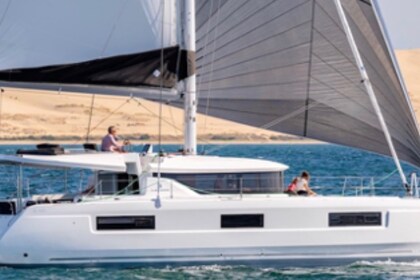 Hire Catamaran Lagoon 46 Proprietaire Saint-Raphaël