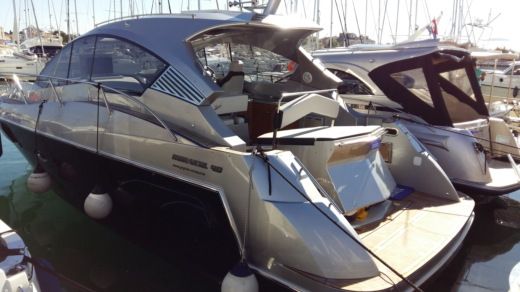 Motorboat Mirakul 40 Hardtop Boot Grundriss