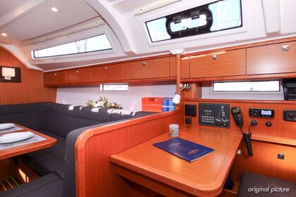 Charter Sailboat Bavaria Yachtbau Bavaria Cruiser 41S Marina Hramina