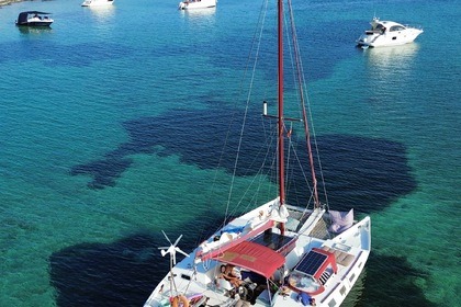 Charter Catamaran Wharram Tangaroa 37 Ibiza