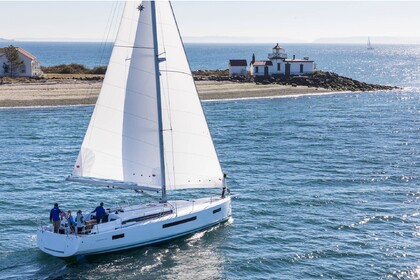 Charter Sailboat  Sun Odyssey 490 Keramoti