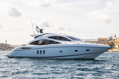 Charter Motorboat Sunseeker Predator 52 Saint Julian's