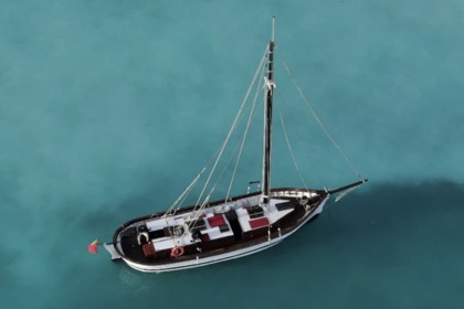 Noleggio Barca a vela Traditional Wooden Boat Classic Tróia Peninsula