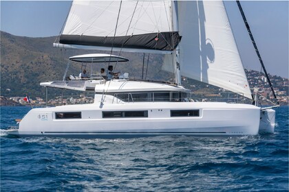 Hire Catamaran Lagoon 51 Split