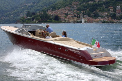 Hire Motorboat Comitti Venezia 28 Como