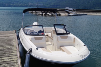 Charter Motorboat Bayliner VR4 Bowrider Chindrieux