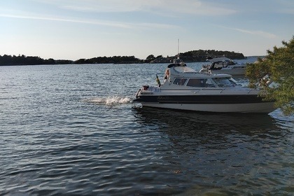 Miete Motorboot Bella Falcon Fantino 26 Vaxholm
