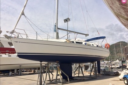 Rental Sailboat JEANNEAU SUN ODYSSEY 37 Salerno