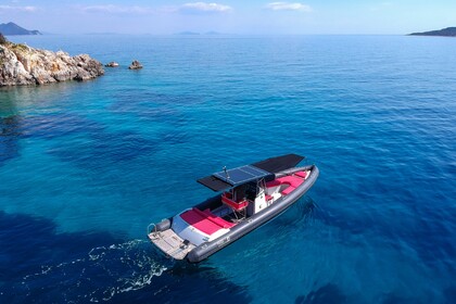 Charter Motorboat Unlimited RIBs Unlimited 32 Ithaca