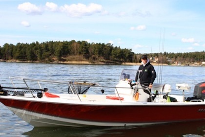 Hyra båt Motorbåt FISHING CRUISE - SEA PRO 24 BAY RED Stockholm