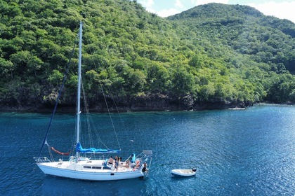 Charter Sailboat Jeanneau Sun Fizz Bocas del Toro