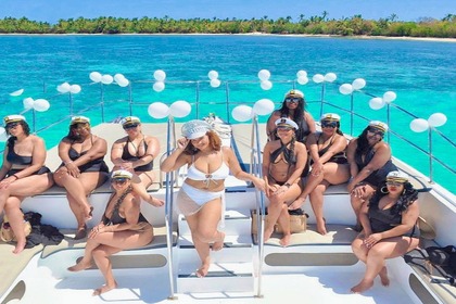 Charter Motorboat Ocean Star Crew included in deal Punta Cana